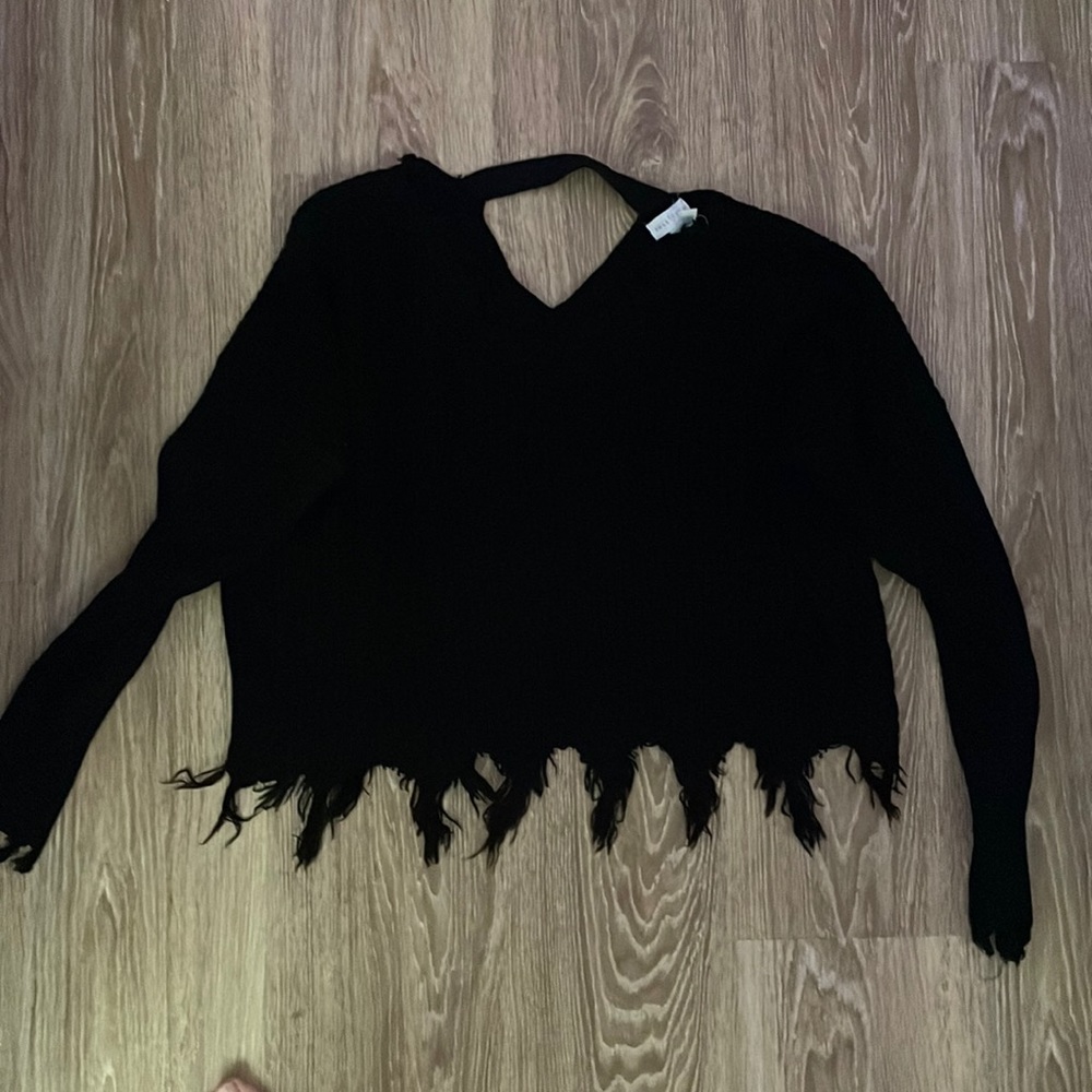 Black sweater size:large